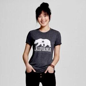 MODERN LUX California Bear Graphic Gray Tee